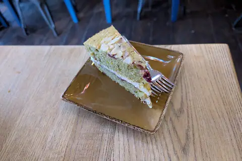 Cloe's Cake House photo 1